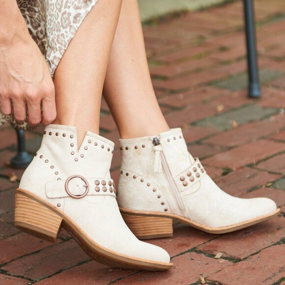 NEW SOFFT Allene Western Comfort Booties 259 4S2 - Picture 3 of 7